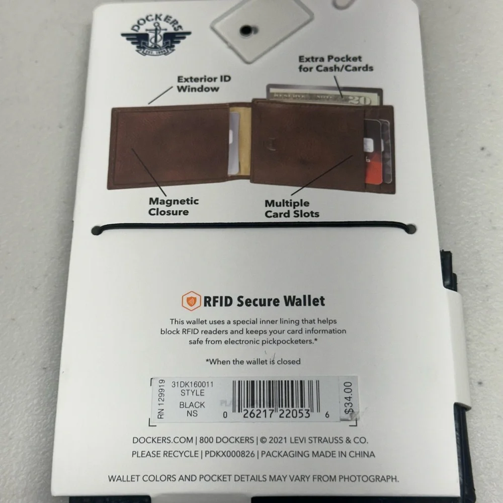 Dockers Black Magnetic Card Case Wallet with ID Window